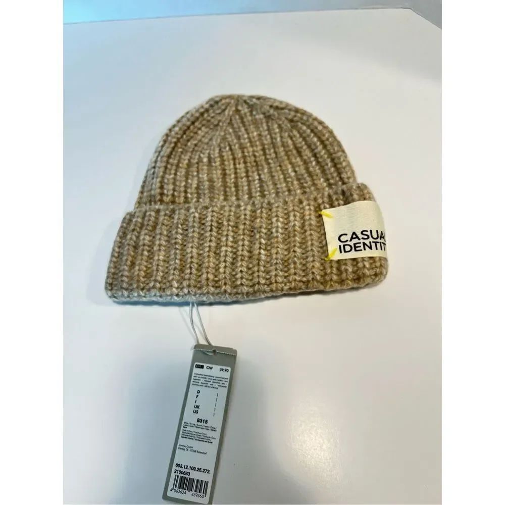 COMMA Casual Identity Beanie Hat NWT